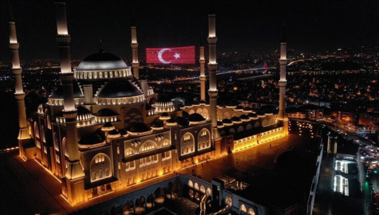 Ali Erbaş duyurdu: Ülke genelinde kuraklık, afetler ve şehitler için dualar edilecek