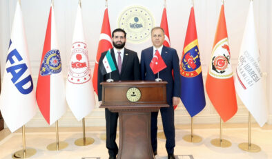 Ali Yerlikaya, Suriye mevkidaşı Enes Hattab ile görüştü