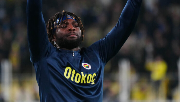 Allan Saint-Maximin, Meksika yolcusu