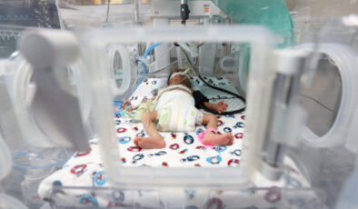 Antalya’da sokağa terk edilen bebekten acı haber