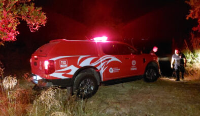 Antalya’da su düzeyi yükselen ırmaktaki 2 kişi kurtarıldı