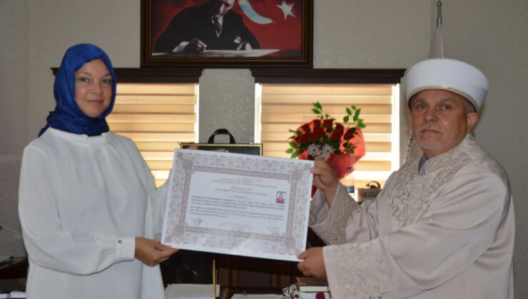 Antalya’da yaşayan Rus bayan Müslüman oldu