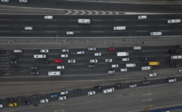 Araba ve hafif ticari araç pazarı ocak-temmuz periyodunda yüzde 6,5 yükseldi