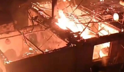 Aydın’da meskende çıkan yangın, bitişiğindeki meskene de sıçradı