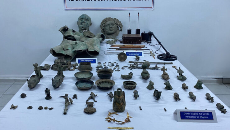 Bayburt ve Gümüşhane’de 156 tarihi eser ele geçirildi