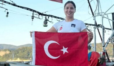 Bengisu Avcı “Okyanus Yedilisi” için kulaç atmaya başladı