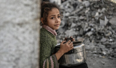 BM: İsrail Gazze’yi açlığa mahkum etti