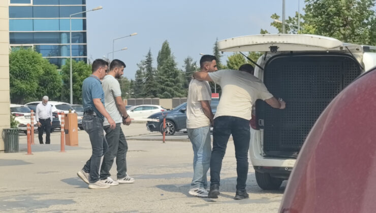 Bursa’da içindeki takılar uydurma çıkınca çaldıkları kasayı tarlaya atıp kaçtılar