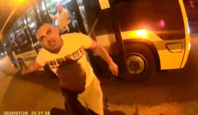 Bursa’da yol verme tartışması: Otobüs sürücüsü ile motosiklet şoförü tartıştı