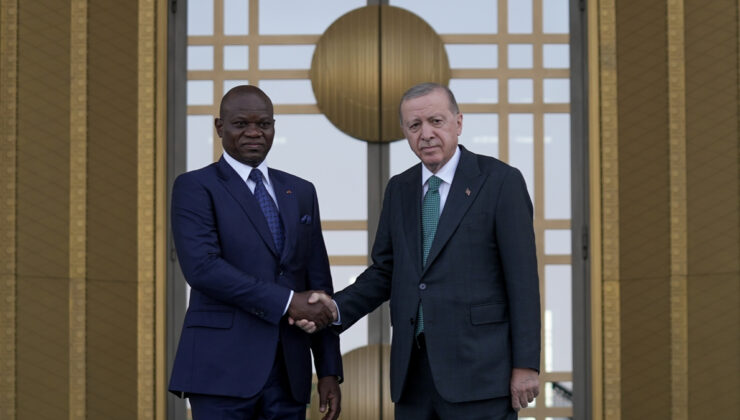 Cumhurbaşkanı Erdoğan, Gabon Cumhurbaşkanı’nı resmi merasimle karşıladı
