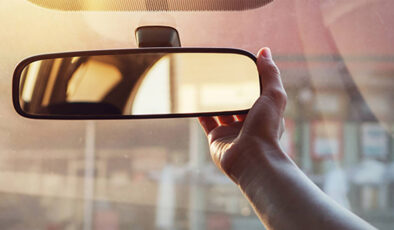 Dikiz aynasına poşet çay asın, yararına bakın…