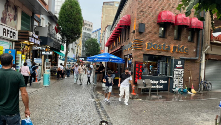 Eskişehir’de sağanak yağış tesirli oldu