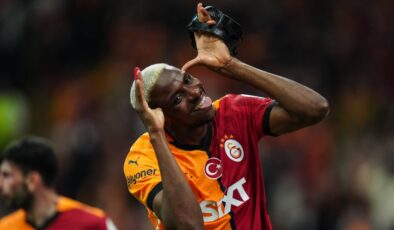 Galatasaray’da Victor Osimhen parasını çıkarmaya başladı
