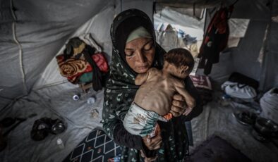 Gazze’de açlıktan ölenlerin sayısı artıyor