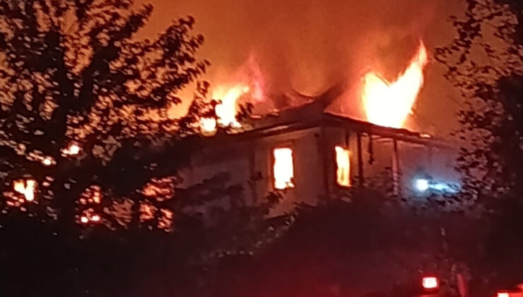 İstanbul’da alkollü şahıs, kaldığı konutu yaktı