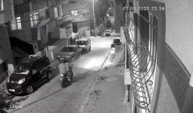 İstanbul’da arka arda iki silahlı atak: Keşif için sokağa gelen şüpheliler kamerada