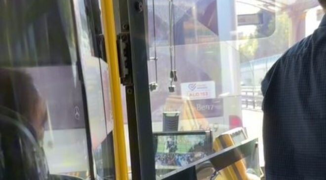 İstanbul’da metrobüs arızası: Yolcular indirildi