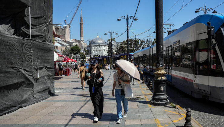 İstanbul’da sıcak hava vatandaşları bunalttı