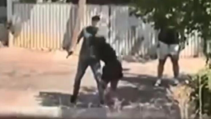 İstanbul’da sokak ortasında başına silah dayadığı bayanı darbetti