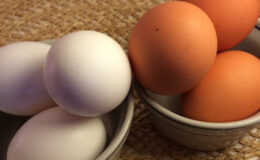 Kahverengi mi beyaz mı? Hangi yumurta daha sağlıklı?