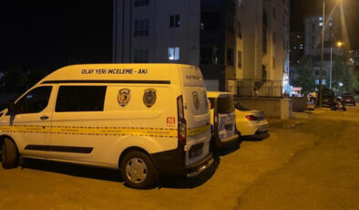 Kayseri’de abla dolaptaki eşyasının yerini değiştirdiği için kardeşini bıçakladı