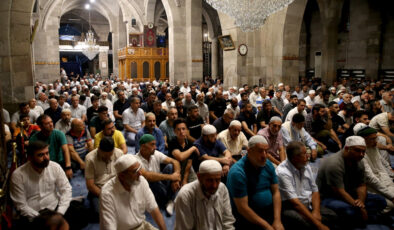 Kayseri’de gurbetçiler sabah namazında buluştu