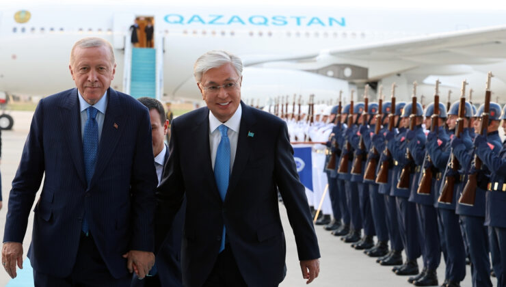 Kazakistan Cumhurbaşkanı Tokayev Ankara’da: Cumhurbaşkanı Erdoğan karşıladı