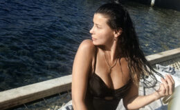 Kızılcık Şerbeti’nin Alev’iydi! Müjde Uzman da bikinili pozlar yükledi