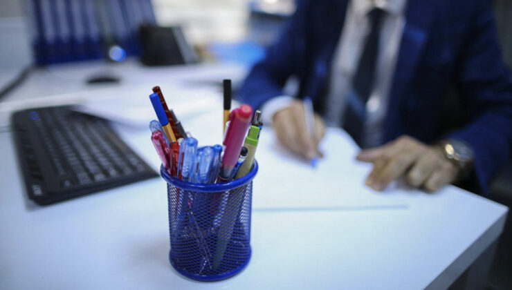 Memur ve emeklisinin toplu kontrat sürecinde takvim işliyor