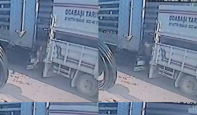 Mersin’de geri hareket yapan kamyon ile tırın ortasında sıkışarak can verdi