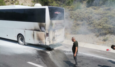 Muğla’da yolcu otobüsünde yangın paniği