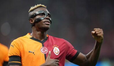 Osimhen’den uçakta Galatasaray paylaşımı