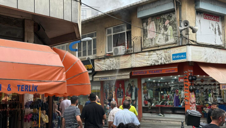 Rize’de elektrik dağıtım şirketinin ofisinde yangın