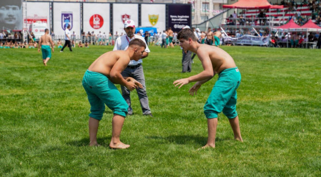 Taha Akgül Karakucak Güreşleri’nin şampiyonu Feyzullah Aktürk oldu