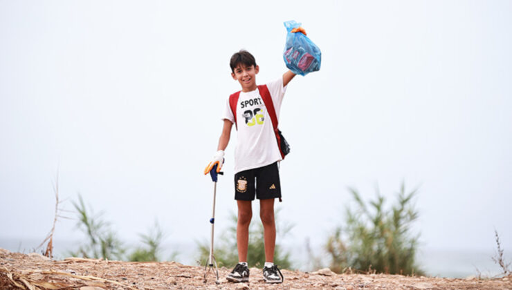Takipçileri kadar çöp topluyor: Aras’tan etraf için büyük adım