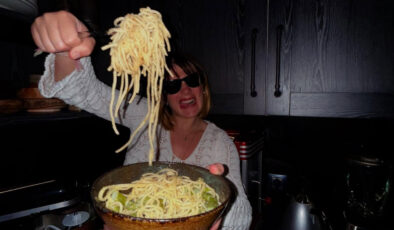 Taze anne Gizem Karaca, bebeğiyle yeni fotoğraf yayınladı