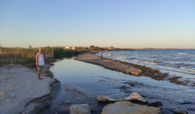 Tekirdağ’da direkt denize akan lağım yüzünden çocuklar hastanelik oldu