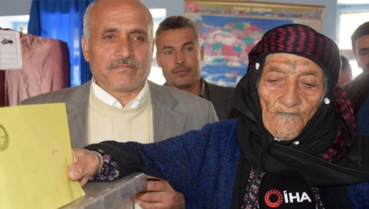 Türkiye’nin en yaşlı bayanıydı: 131 yaşında hayatını kaybetti