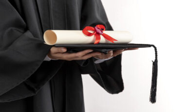 Uydurma diploma skandalı: Fenomen psikoloğun gerçek mesleği ortaya çıktı