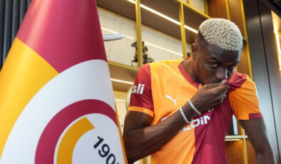 Victor Osimhen: Çok daha büyük başarılara imza atacağımıza inanıyorum