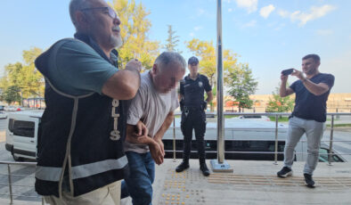 Zonguldak’ta define ararken yakalandılar