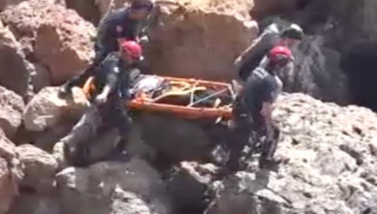 Antalya’da inmeye çalıştığı falezlerden düşüp yaralandı