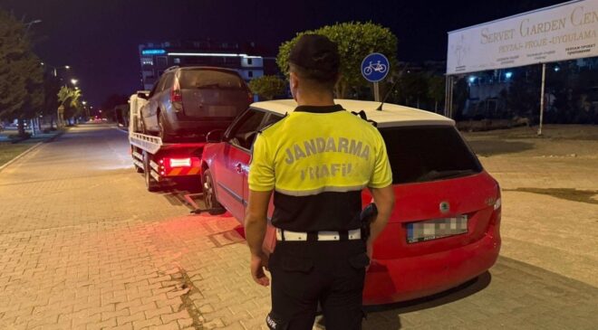 Antalya’da korsan nakliyecilik yapılan 8 araca 835 bin lira ceza