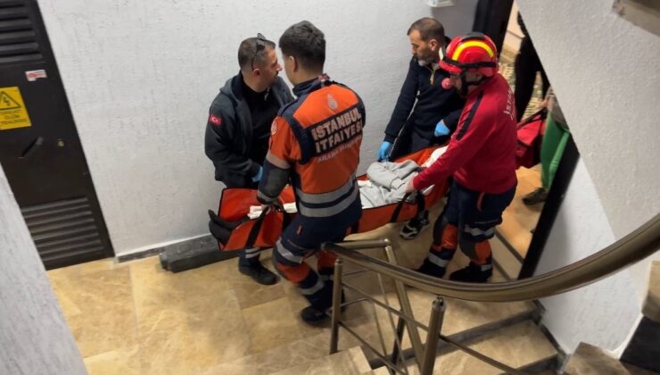 Avcılar’da 89 yaşındaki bayana takımlar kapı kırarak ulaştı