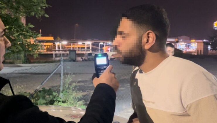 Bursa’da denetimi gören alkollü şoför, aracını çorbacıya çekti: Şoför değilim