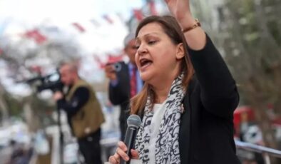 CHP, Burcu Köksal’ı kesin ihraç talebiyle disipline sevk etti