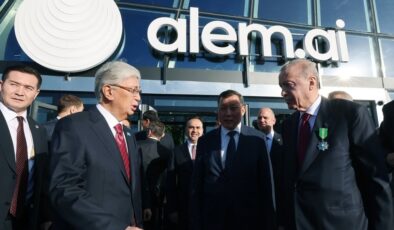 Cumhurbaşkanı Erdoğan, Astana’da Alem.AI Yapay Zeka Merkezi’ne ziyaret