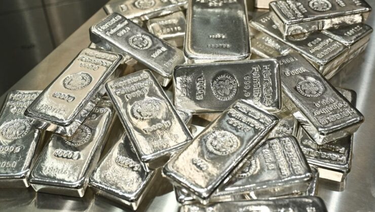 Gümüşte sert yükseliş: Gözler 78 dolar eşiğinde