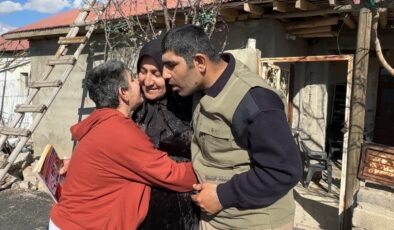 Hakkari’de tam 38 yıldır 4 engelli evladına bakıyor