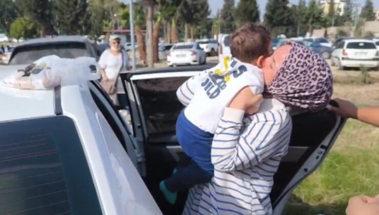 Hatay’da anahtarı unuttu, bebek otomobilde mahsur kaldı